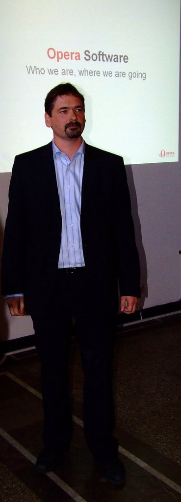 Jon von Tetzchner, dyrektor generalny Opery